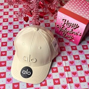 Alo Cream Baseball Cap